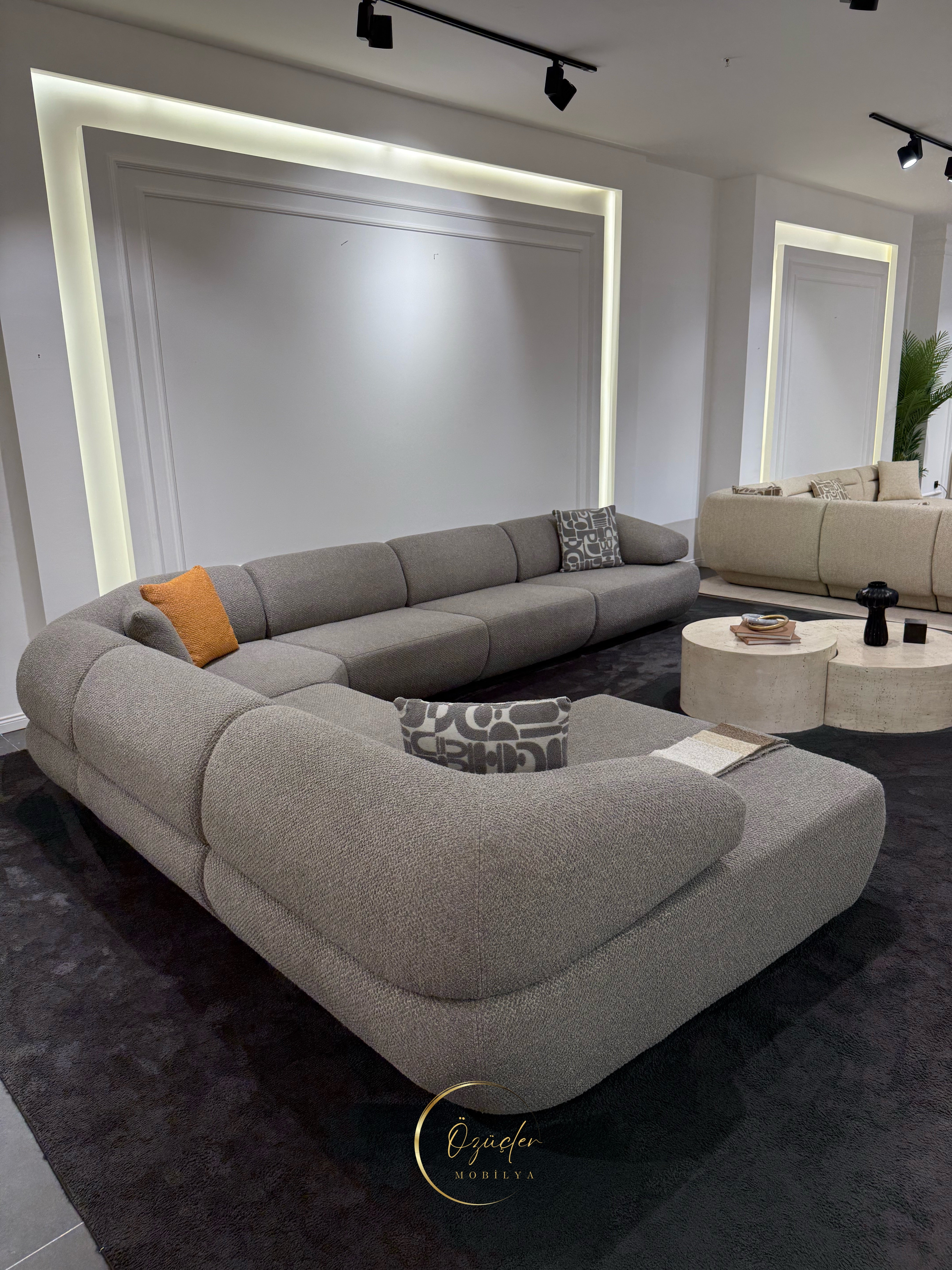 Mollis Corner Sofa Set