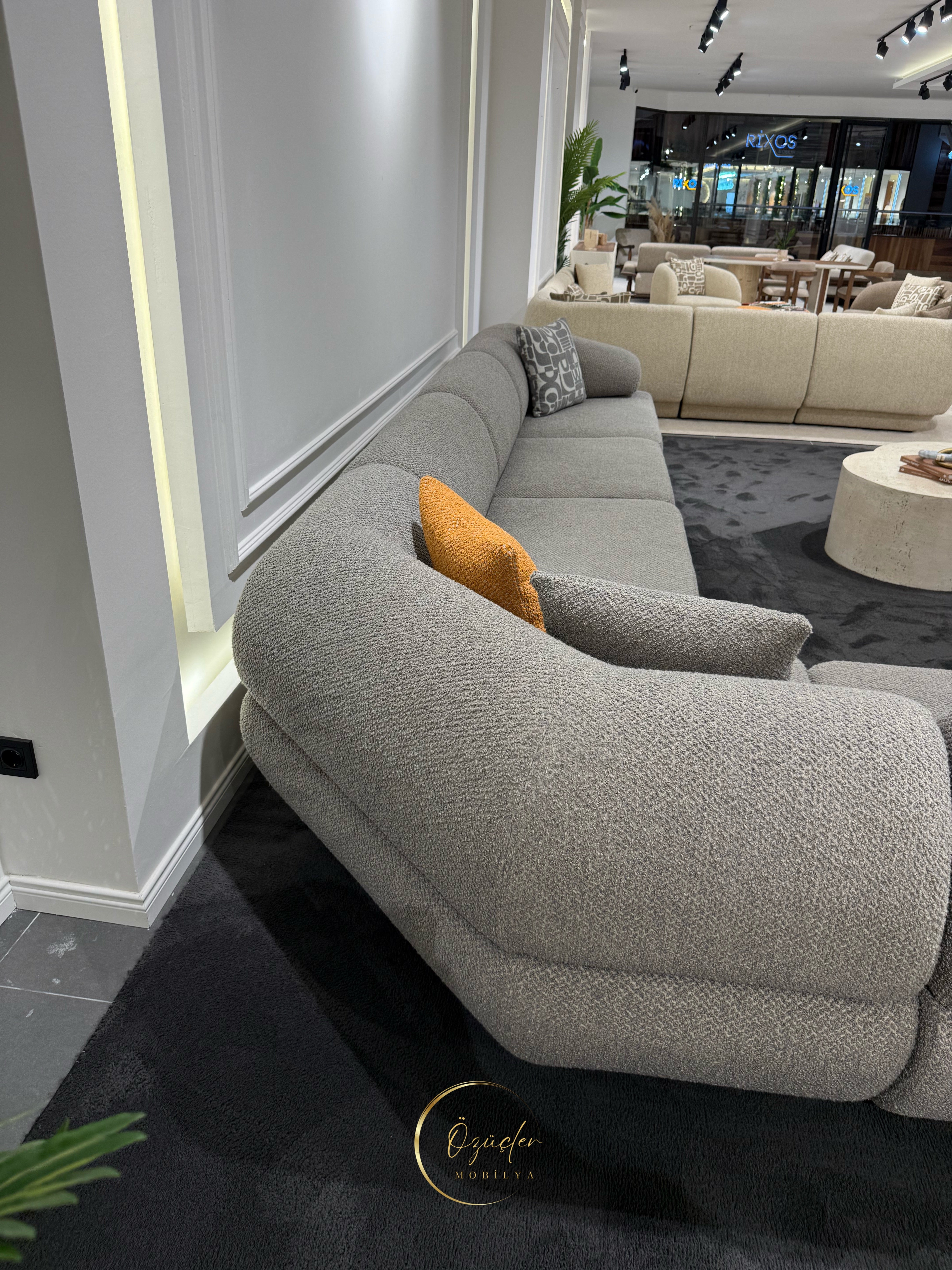 Mollis Corner Sofa Set