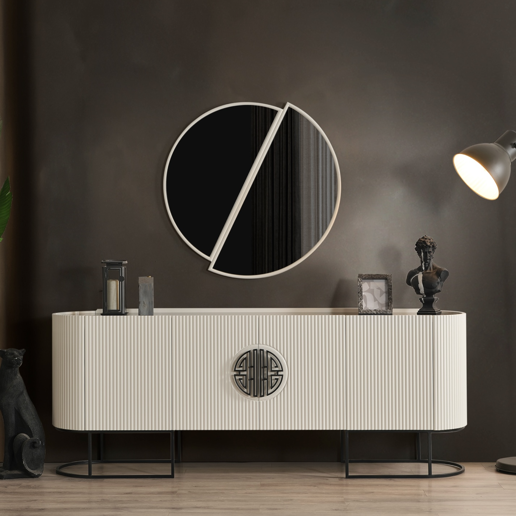 Gucci Dining Room Set (Ecru - Black)